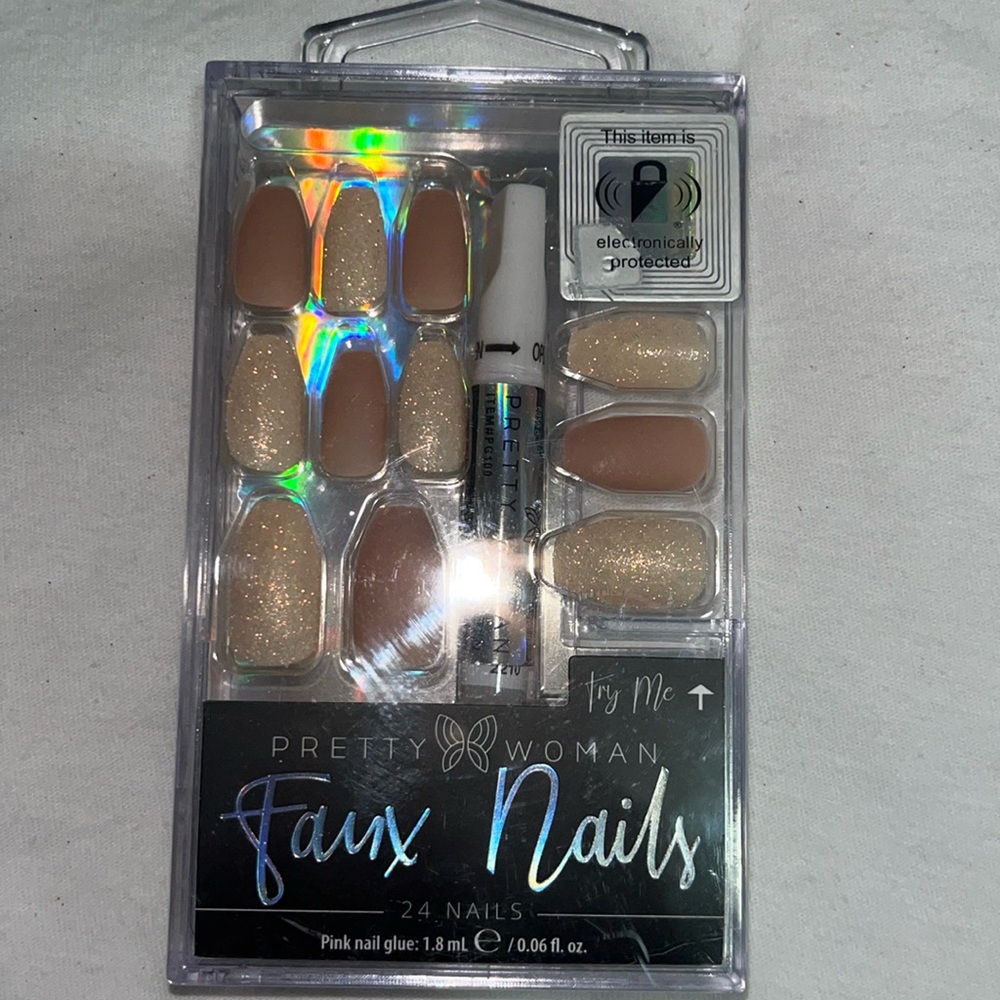 Faux Nails